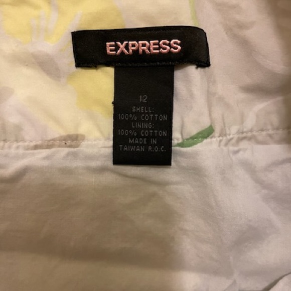 Express Floral Skirt Size 12 (Cart 127) - Picture 3 of 4